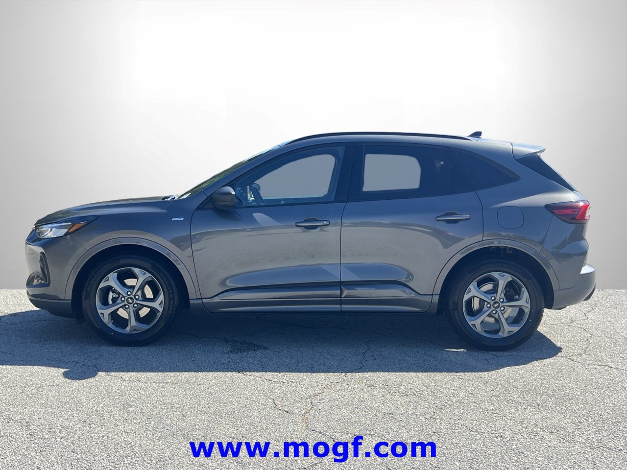 Certified 2024 Ford Escape ST-Line FWD image 24