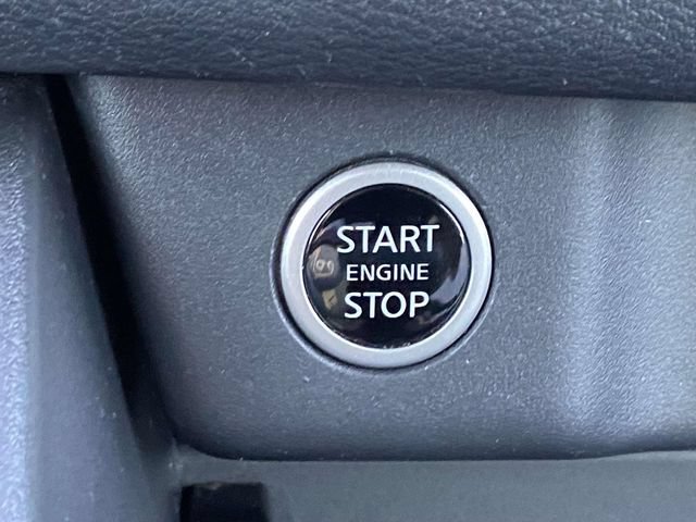 Used 2023 Nissan Rogue SV FWD image 29