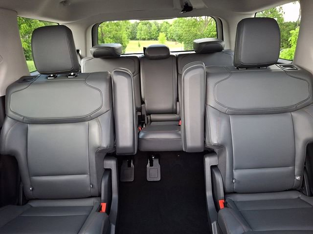 Certified 2025 Ford Expedition Active AWD/4WD image 27