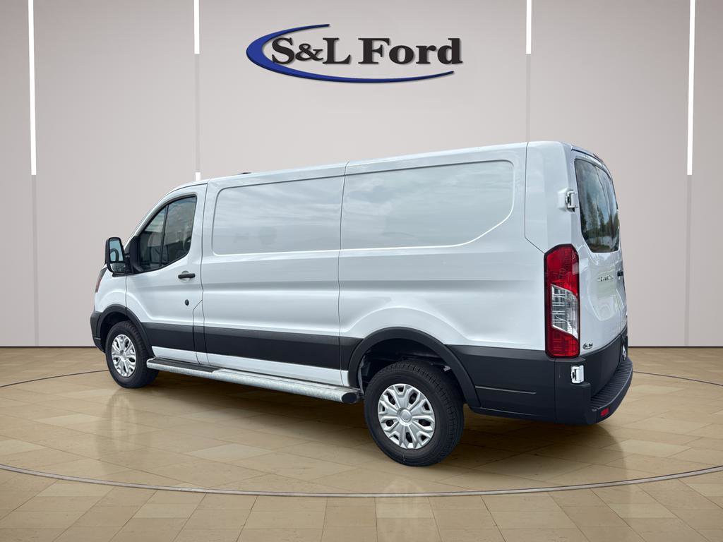 Certified 2025 Ford Transit 250 Low Roof w/ Exterior Upgrade Package RWD image 5