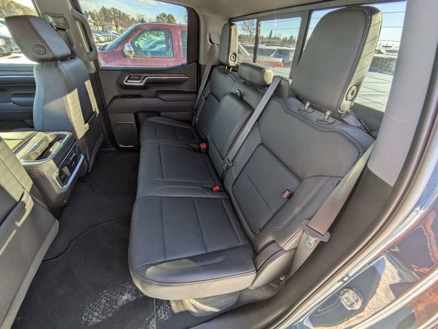 Used 2024 GMC Sierra 1500 SLT w/ SLT Convenience Package AWD/4WD image 17