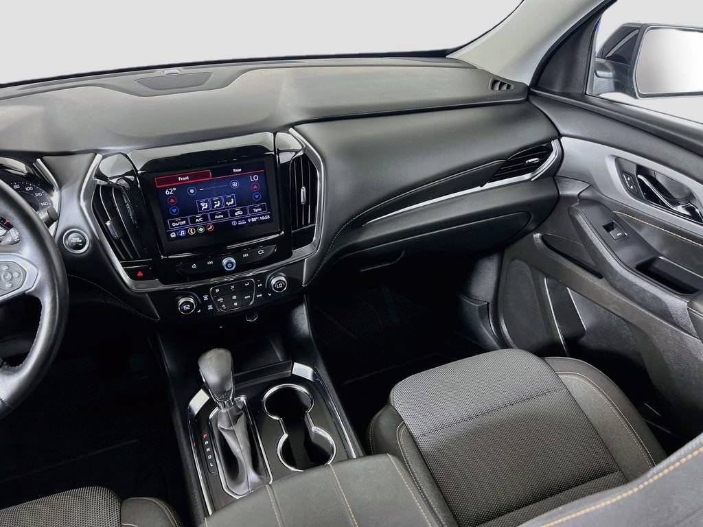 Used 2021 Chevrolet Traverse LT w/ LPO, Floor Liner Package AWD/4WD image 28