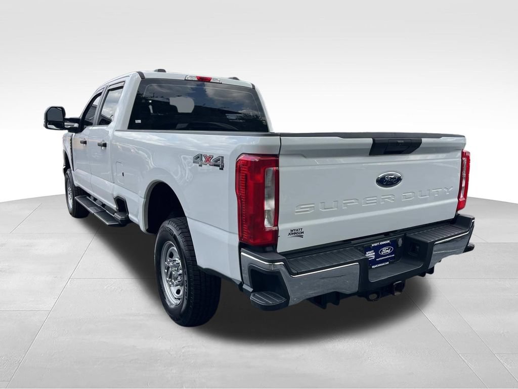Certified 2024 Ford F250 XL w/ XL Chrome Package AWD/4WD image 5