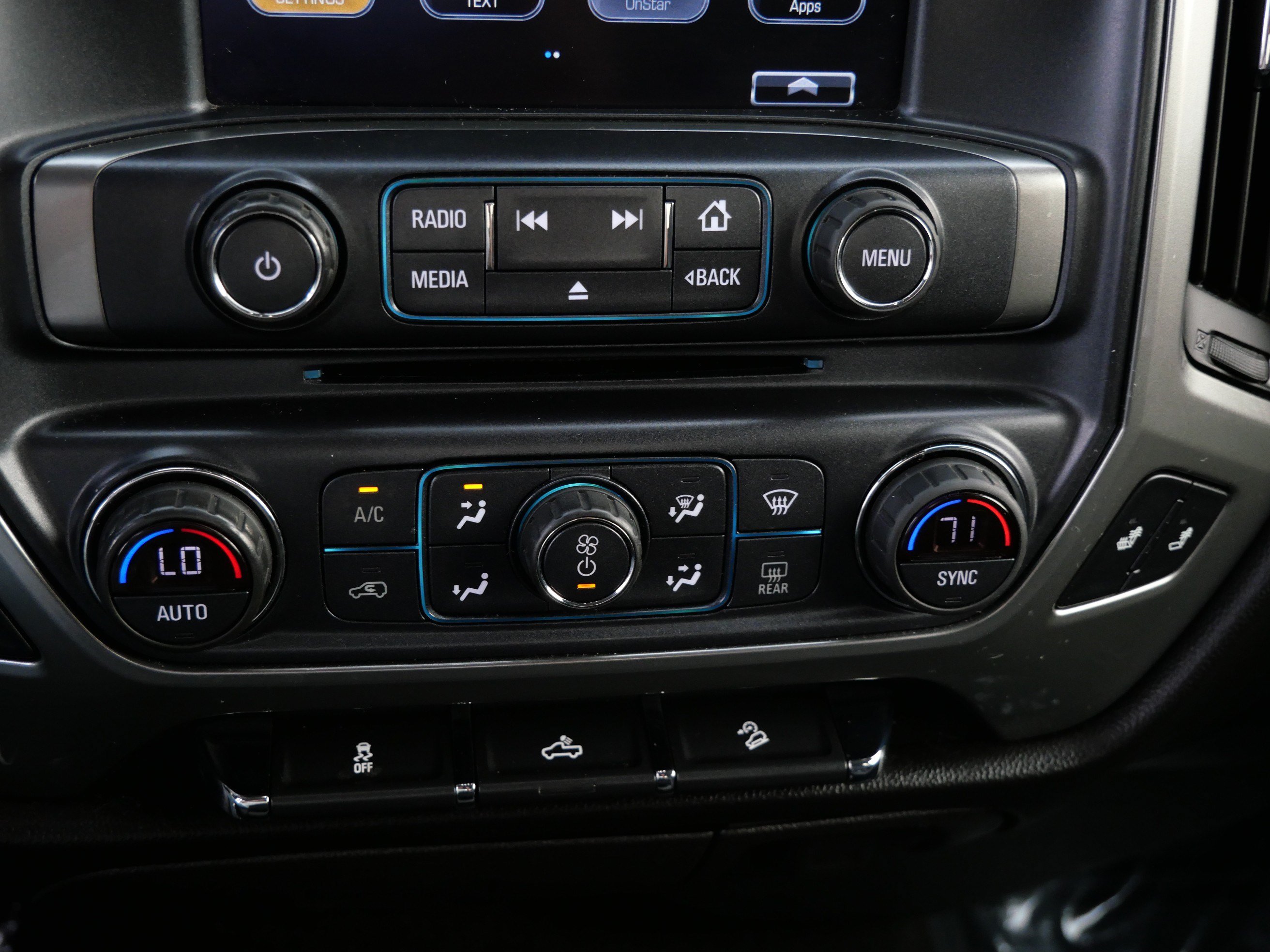 Used 2018 Chevrolet Silverado 1500 LT w/ All Star Edition AWD/4WD image 23