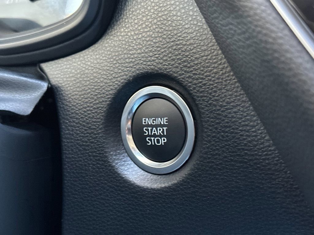 Used 2026 Toyota Corolla LE w/ LE Premium Package FWD image 20