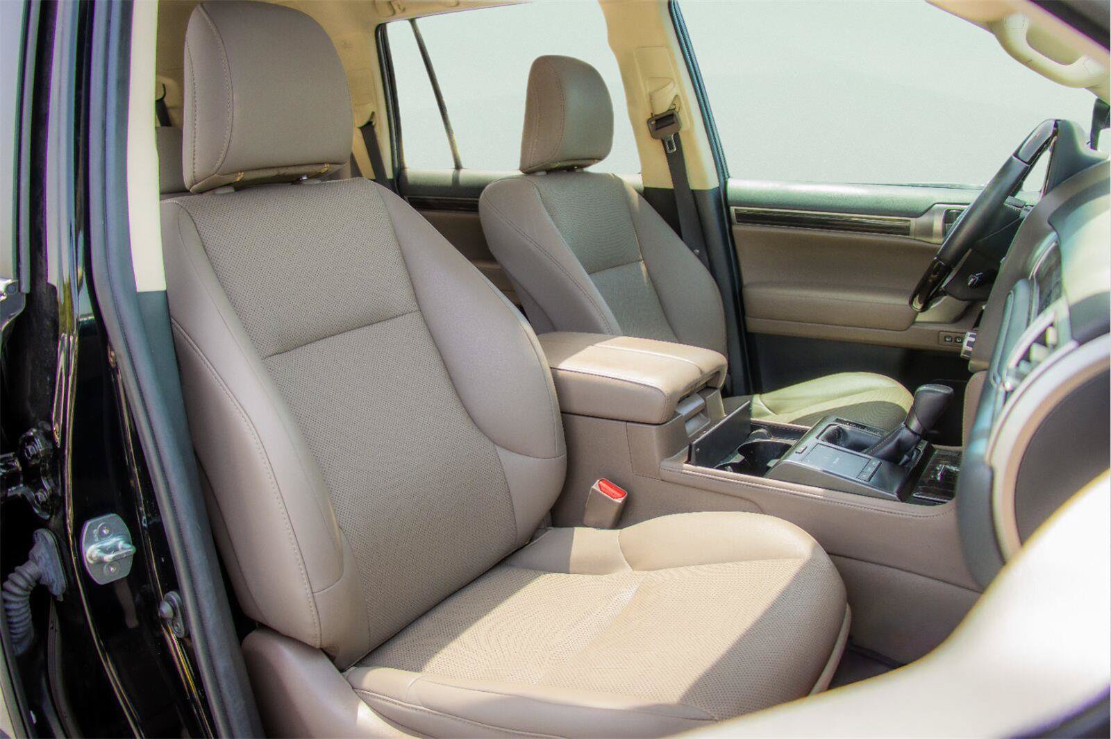 Used 2023 Lexus GX 460 Premium w/ Premium Package AWD/4WD image 8