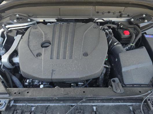 Used 2025 Volvo XC60 B5 Plus image 14