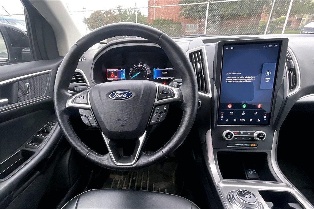 Certified 2022 Ford Edge SEL w/ Convenience Package AWD/4WD image 4