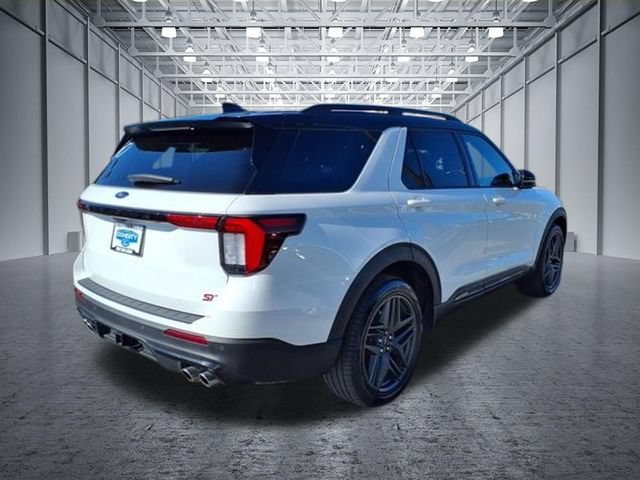 Certified 2025 Ford Explorer ST AWD/4WD image 6