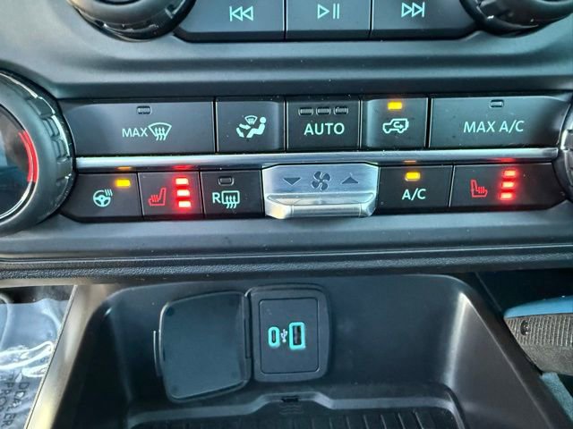 Certified 2024 Ford Bronco Wildtrak image 25