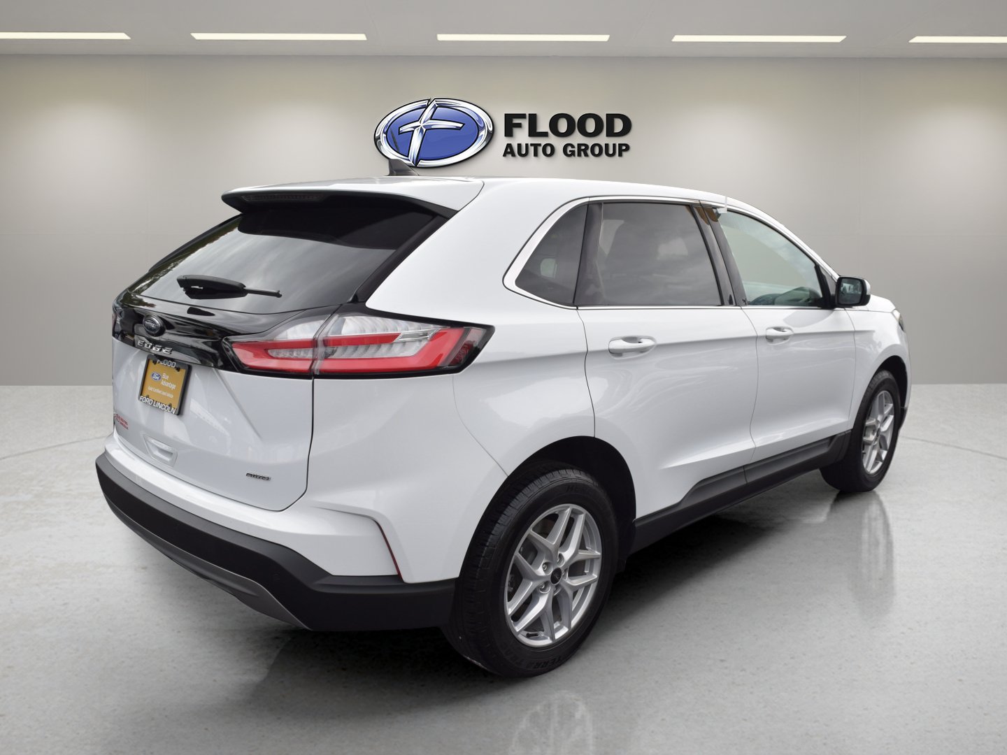 Certified 2024 Ford Edge SEL w/ Convenience Package AWD/4WD image 4