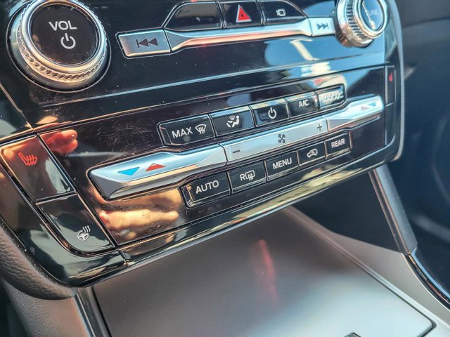 Certified 2023 Ford Explorer ST-Line image 21