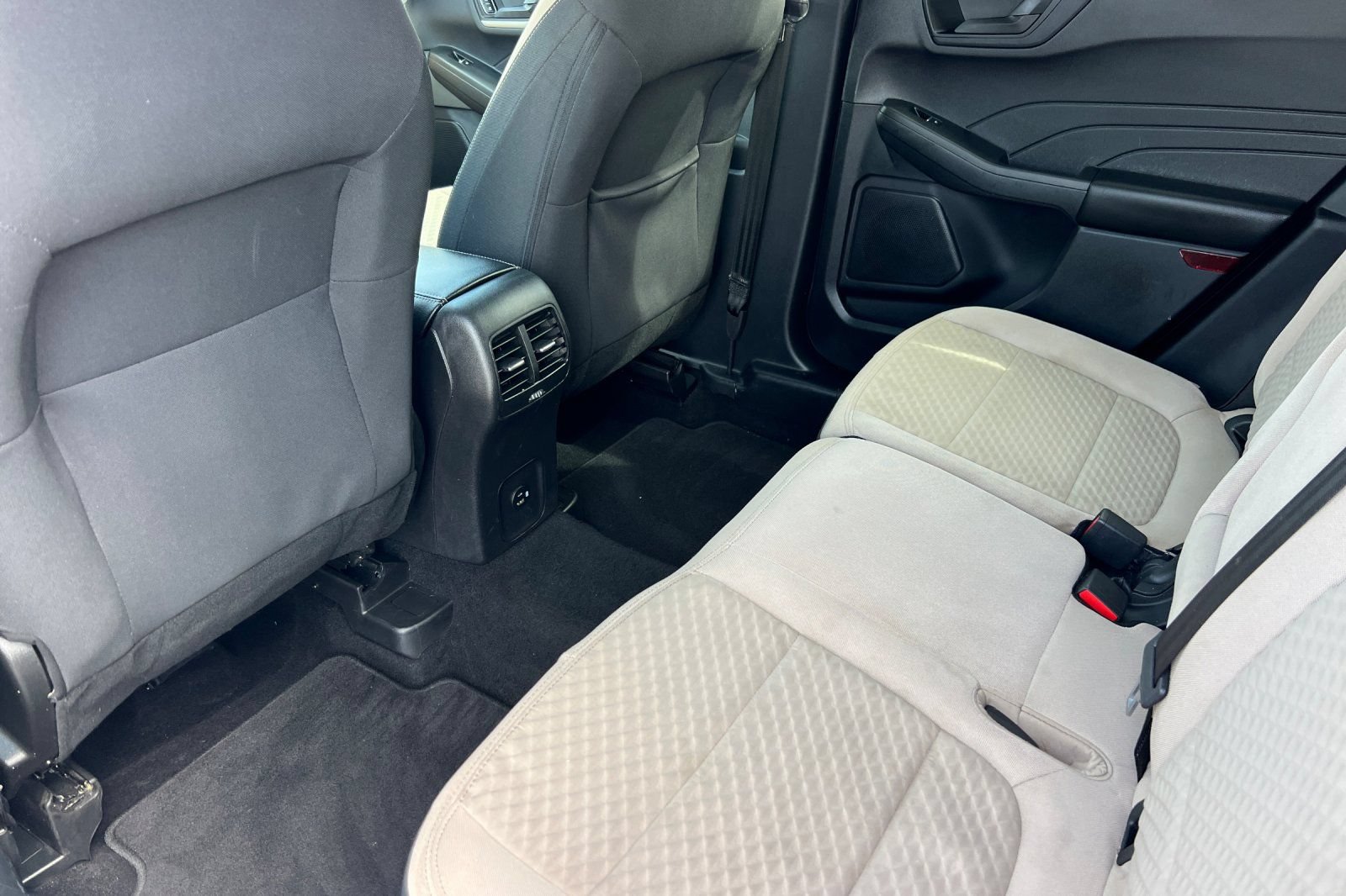 Certified 2022 Ford Escape SE w/ SE Sport Appearance Package AWD/4WD image 14