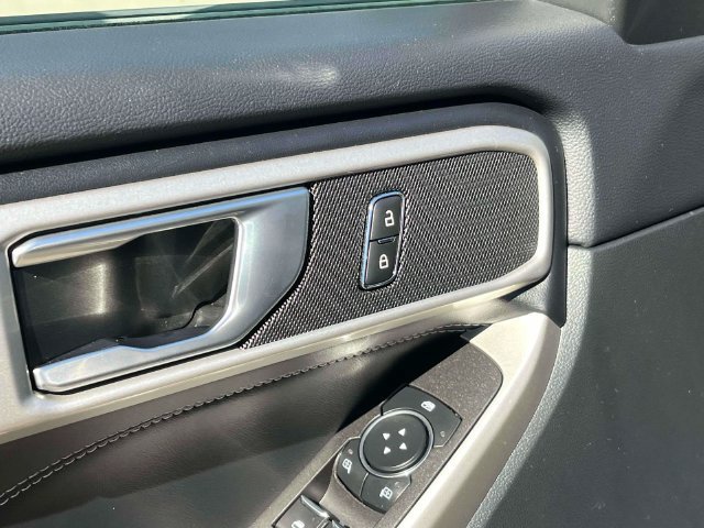 Certified 2023 Ford Explorer XLT RWD image 29