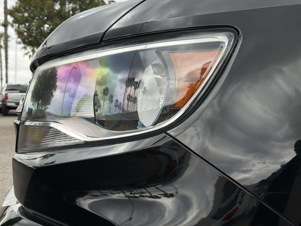 Used 2022 Chevrolet Colorado LT w/ Fleet Safety Package image 9