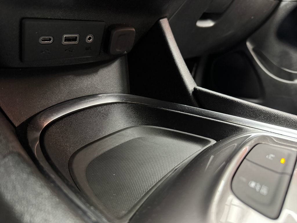 Used 2025 Chevrolet Malibu LT FWD image 18