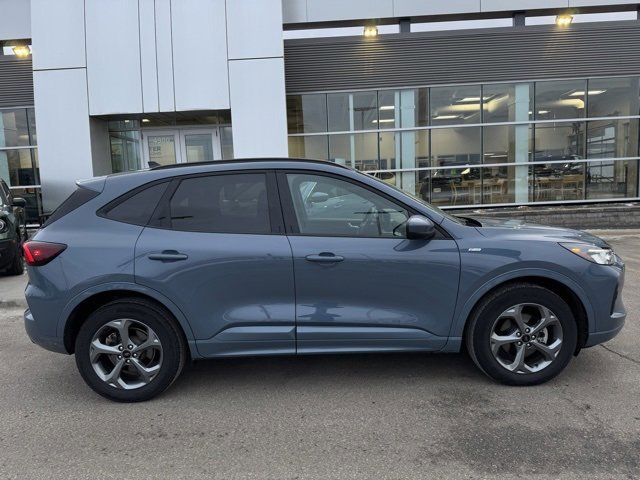 Certified 2023 Ford Escape ST-Line Select w/ Tech Pack #1 image 4