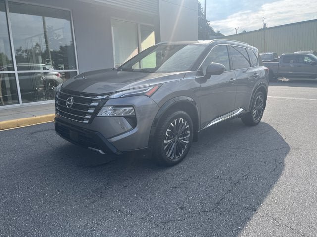 Used 2024 Nissan Rogue Platinum AWD/4WD image 18