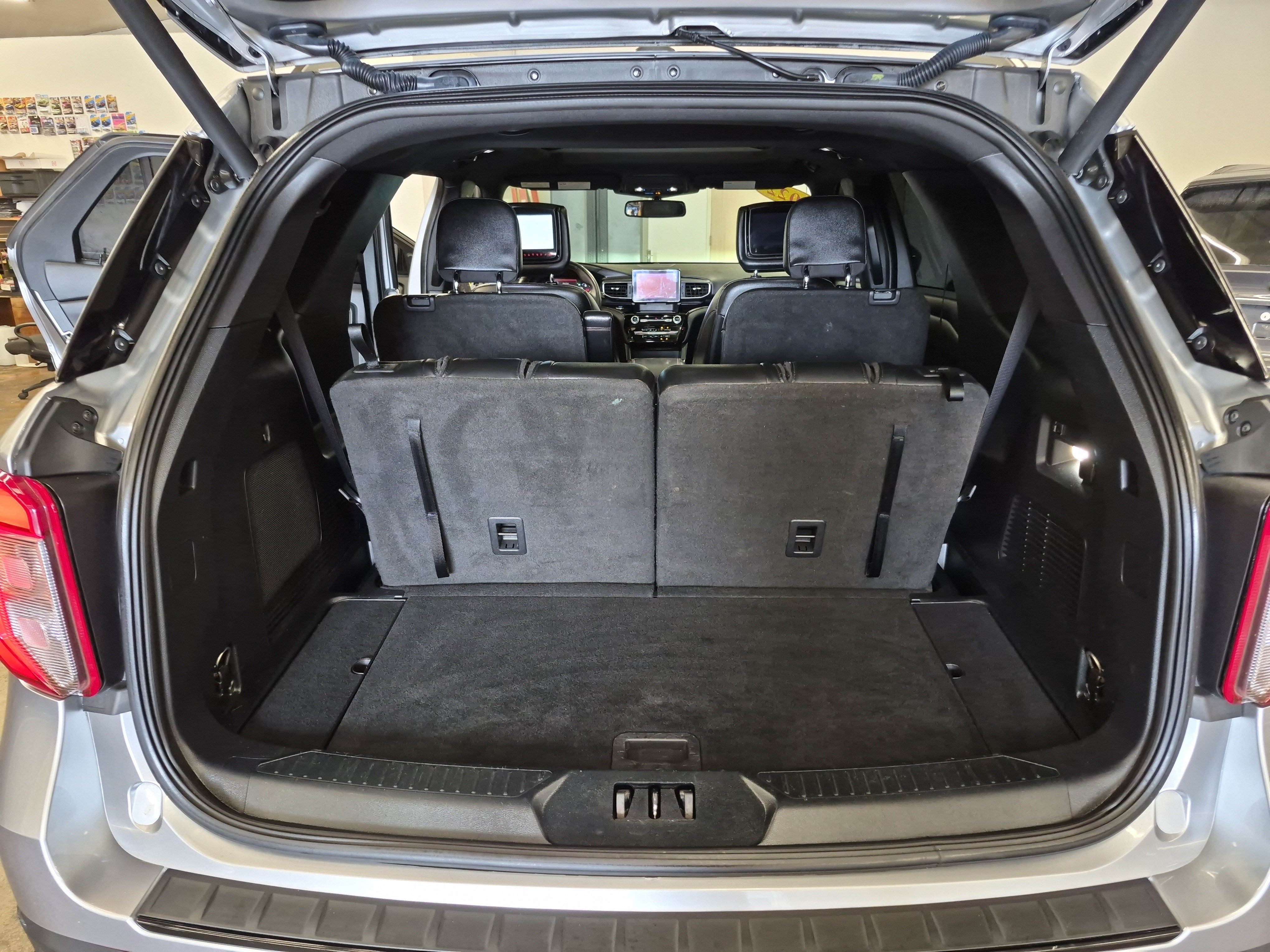 Certified 2022 Ford Explorer ST-Line w/ Class IV Trailer Tow Package AWD/4WD image 20