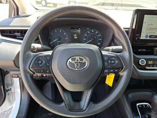 Used 2025 Toyota Corolla LE FWD image 19