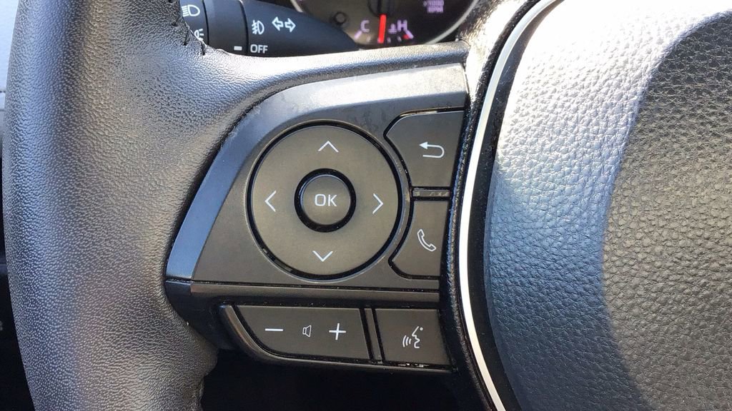 Used 2022 Toyota RAV4 XLE Premium image 23