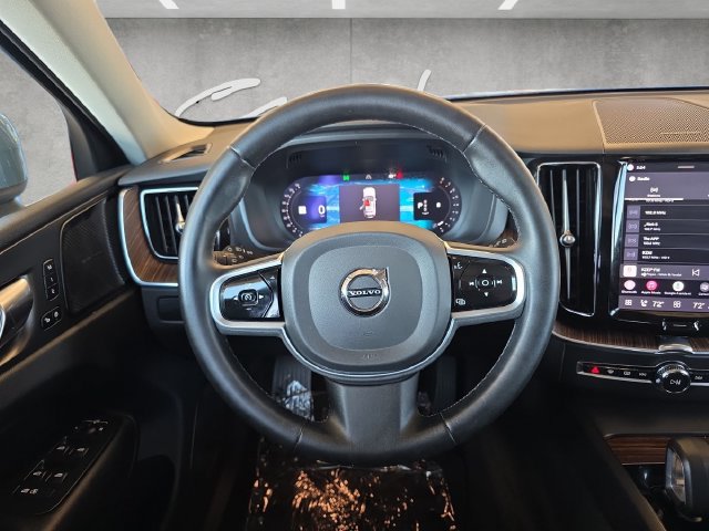 Used 2023 Volvo XC60 B5 Plus w/ Protection Package Premier FWD image 22