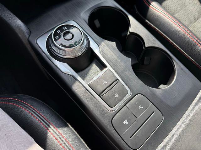 Certified 2022 Ford Escape SEL w/ SEL Stealth AWD Package image 24