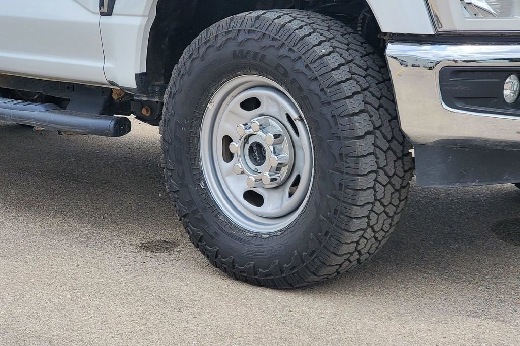 Certified 2024 Ford F250 XL w/ XL Off-Road Package AWD/4WD image 27