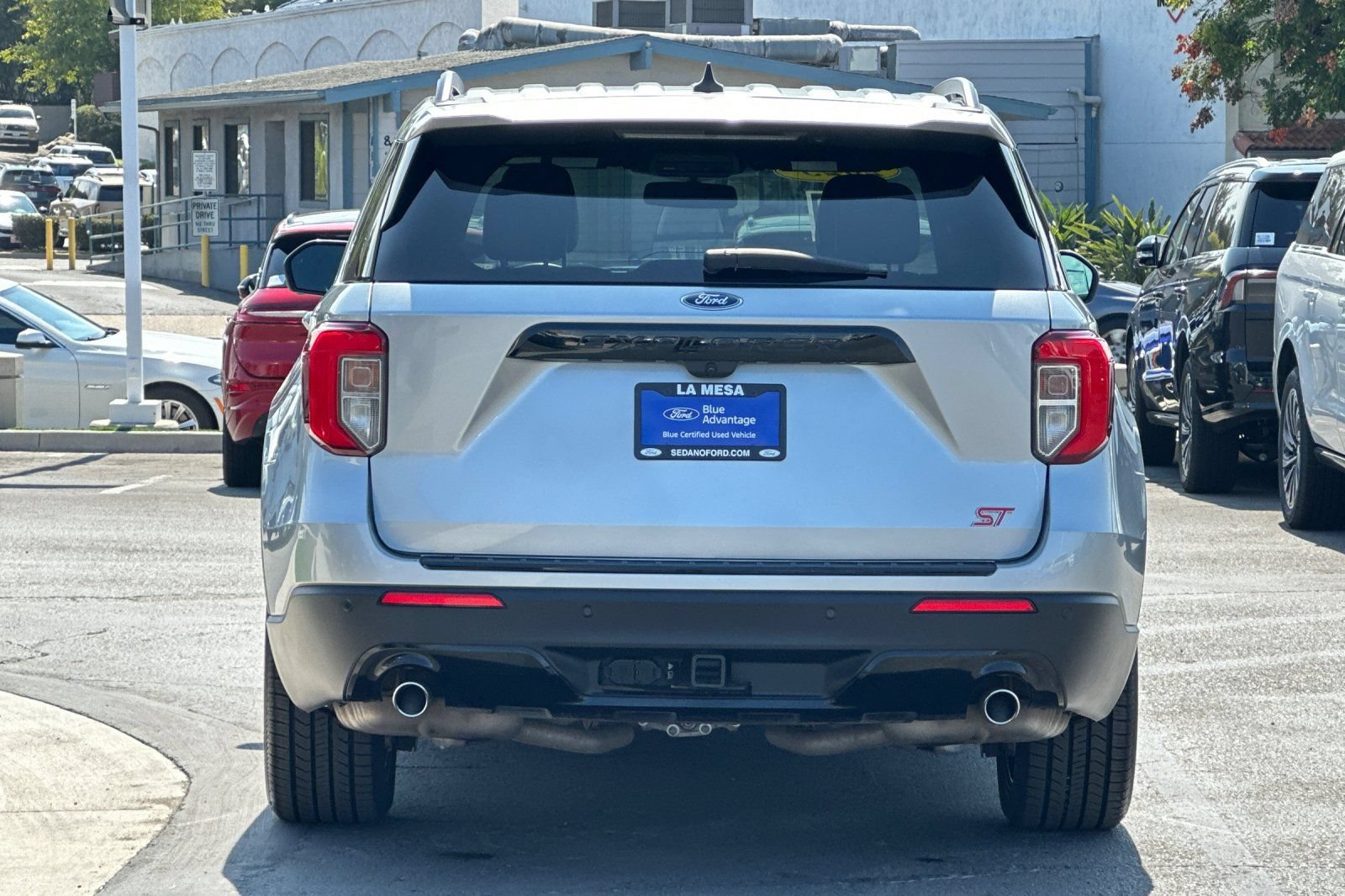 Certified 2023 Ford Explorer ST-Line w/ Class IV Trailer Tow Package RWD image 4