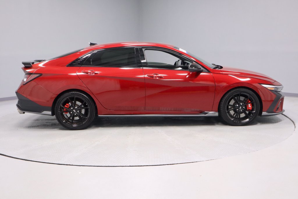 Used 2025 Hyundai Elantra N FWD image 13