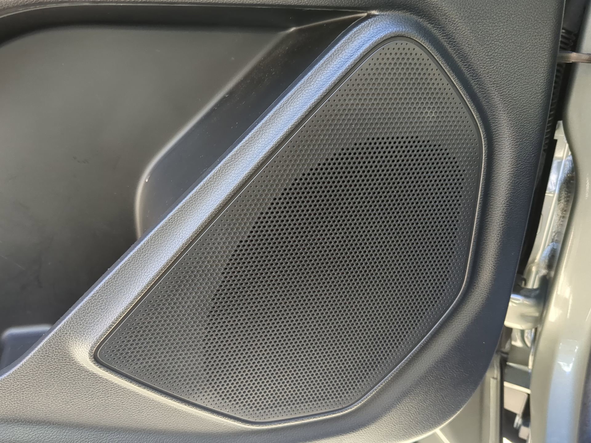 Certified 2020 Ford Explorer XLT w/ Equipment Group 202A image 50