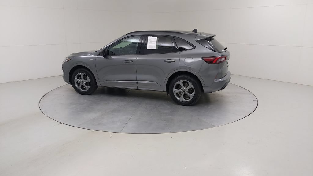 Certified 2024 Ford Escape ST-Line w/ Tech Pack #1 AWD/4WD image 17