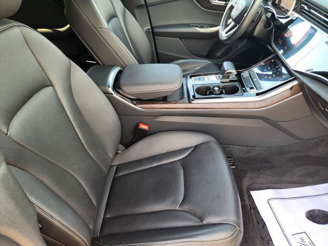 Used 2019 Audi Q8 Premium Plus w/ Premium Plus AWD/4WD image 13