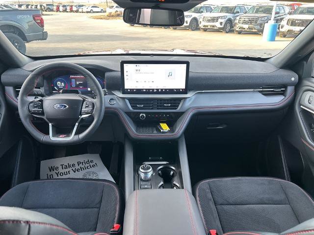 Certified 2025 Ford Explorer ST image 26