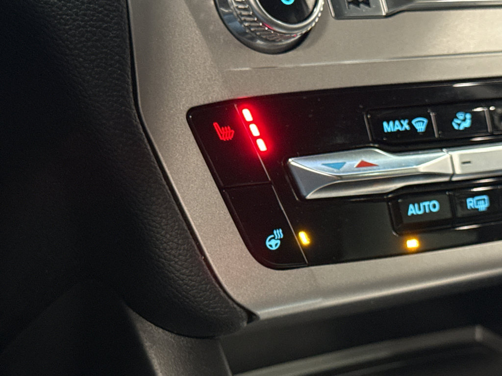 Certified 2022 Ford Explorer XLT w/ Equipment Group 202A image 25