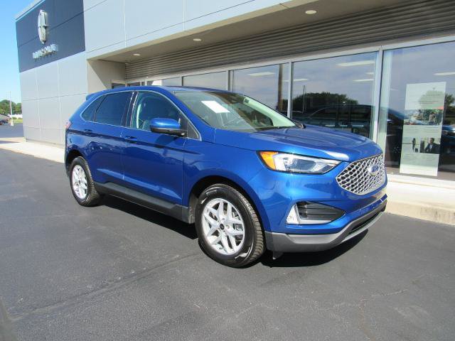 Certified 2024 Ford Edge SEL w/ Convenience Package AWD/4WD image 2