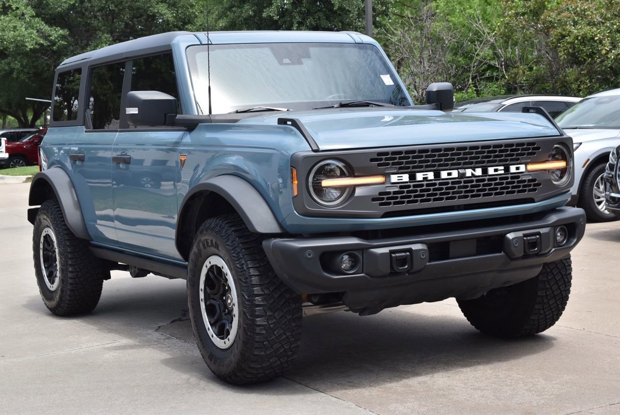 Certified 2023 Ford Bronco Badlands w/ Sasquatch Package AWD/4WD image 12