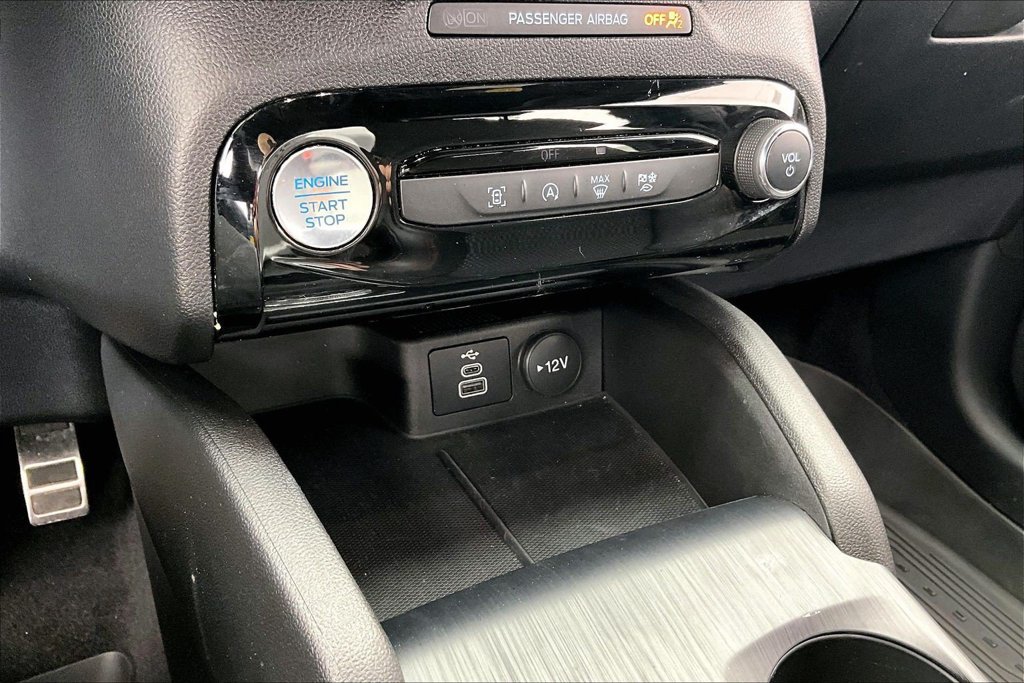 Certified 2024 Ford Escape ST-Line w/ Tech Pack #1 AWD/4WD image 32