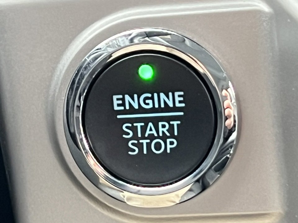 Certified 2022 Ford F150 XLT w/ Equipment Group 302A High image 38