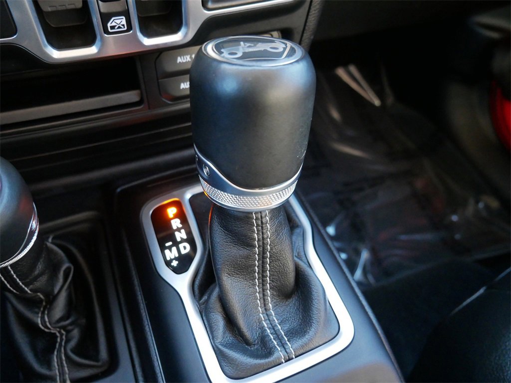 Used 2018 Jeep Wrangler Unlimited Sahara image 19