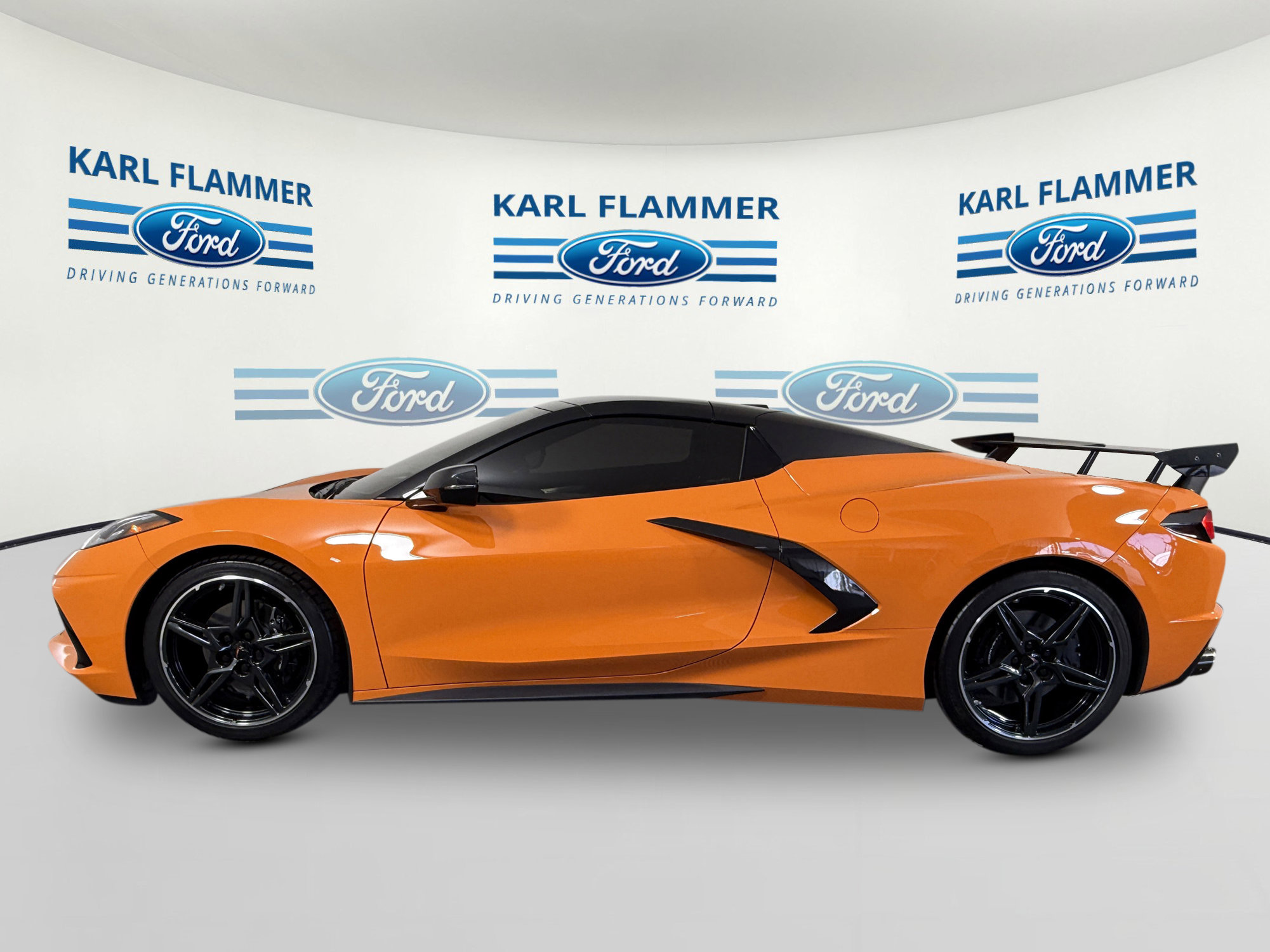 Used 2024 Chevrolet Corvette Stingray Premium Conv w/ Battery Protection Package image 5