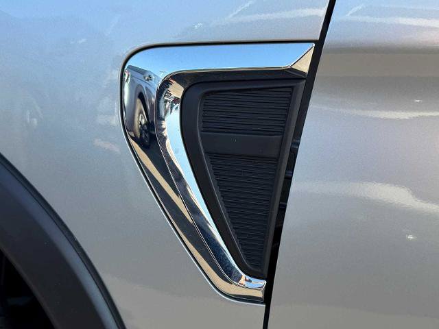Used 2025 Mitsubishi Outlander Sport SE AWD/4WD image 28