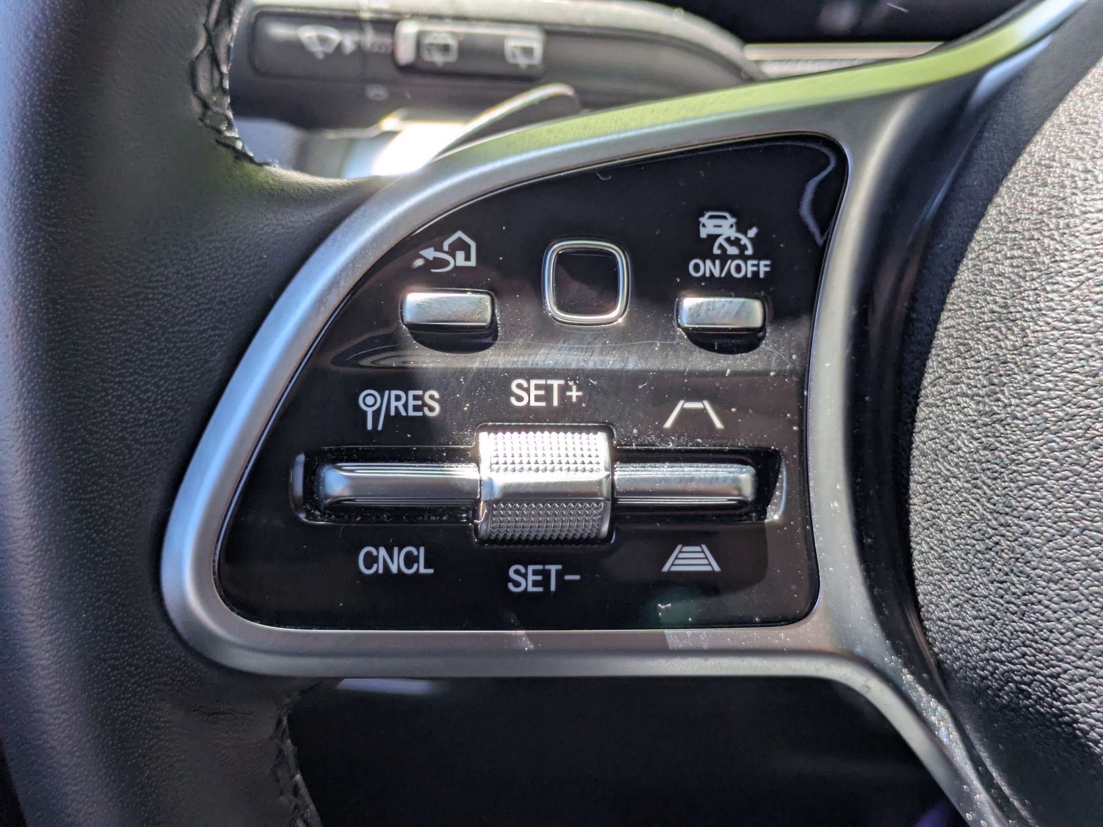 Used 2023 Mercedes-Benz GLB 250 image 17