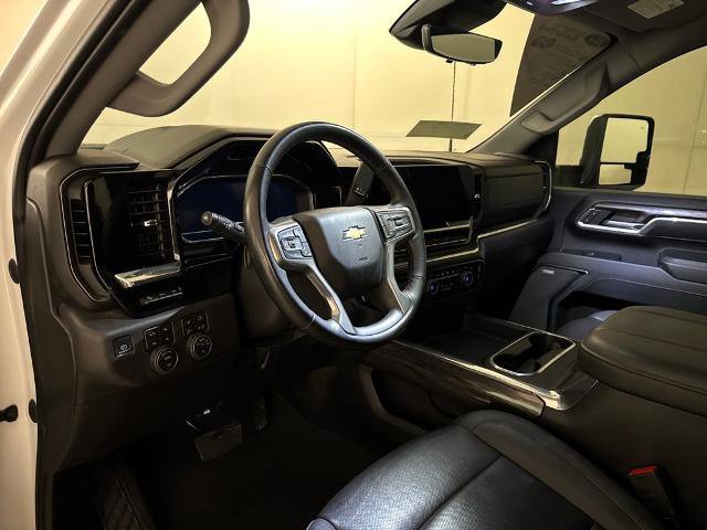 Used 2024 Chevrolet Silverado 2500 LTZ w/ LTZ Plus Package image 9