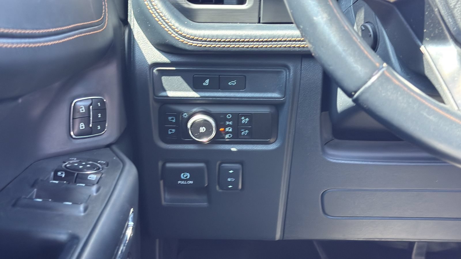 Certified 2023 Ford Expedition Platinum AWD/4WD image 17
