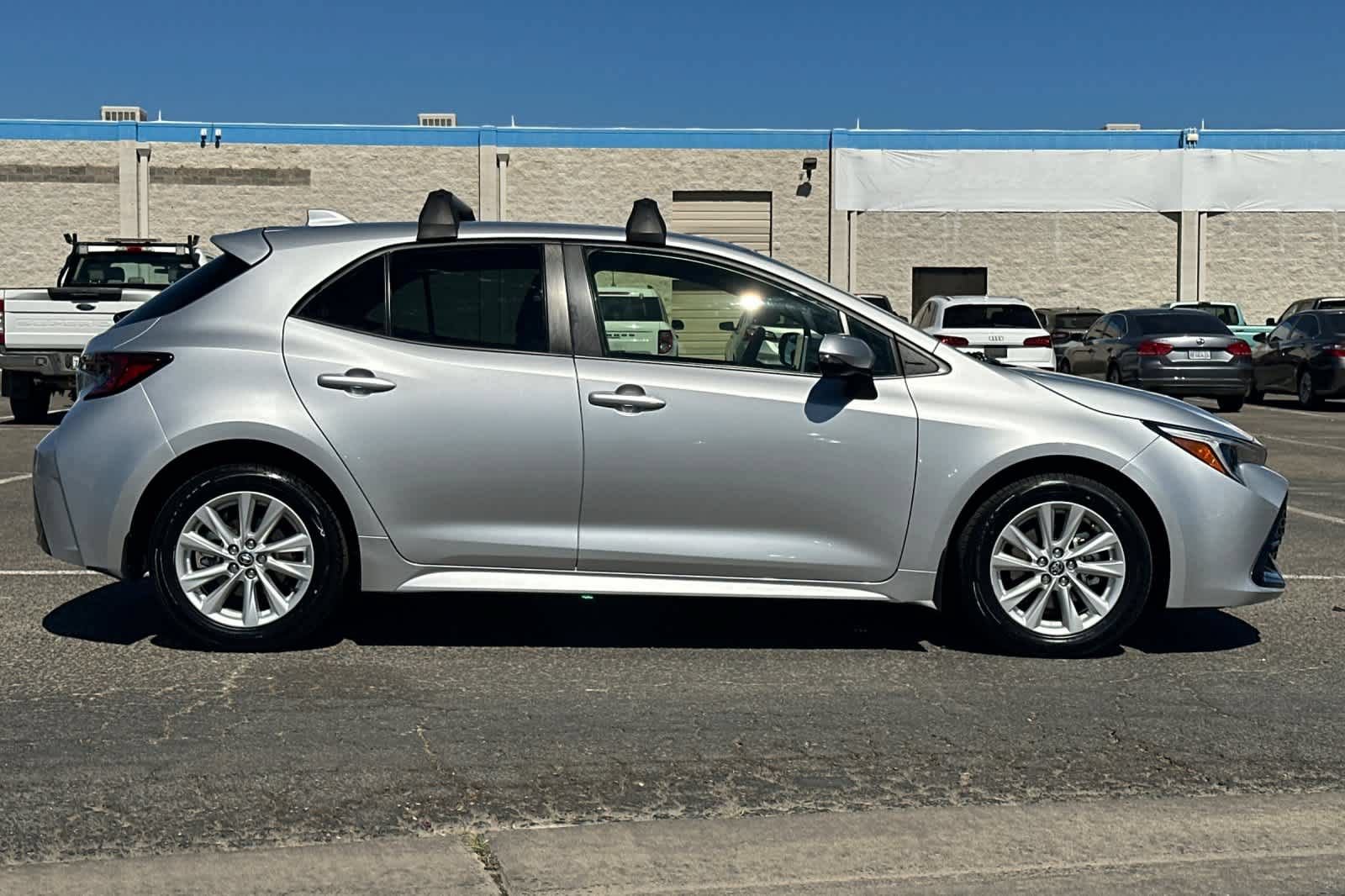 Used 2023 Toyota Corolla SE FWD image 8