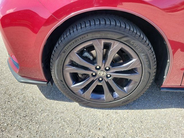 Used 2022 Toyota Sienna XSE image 8