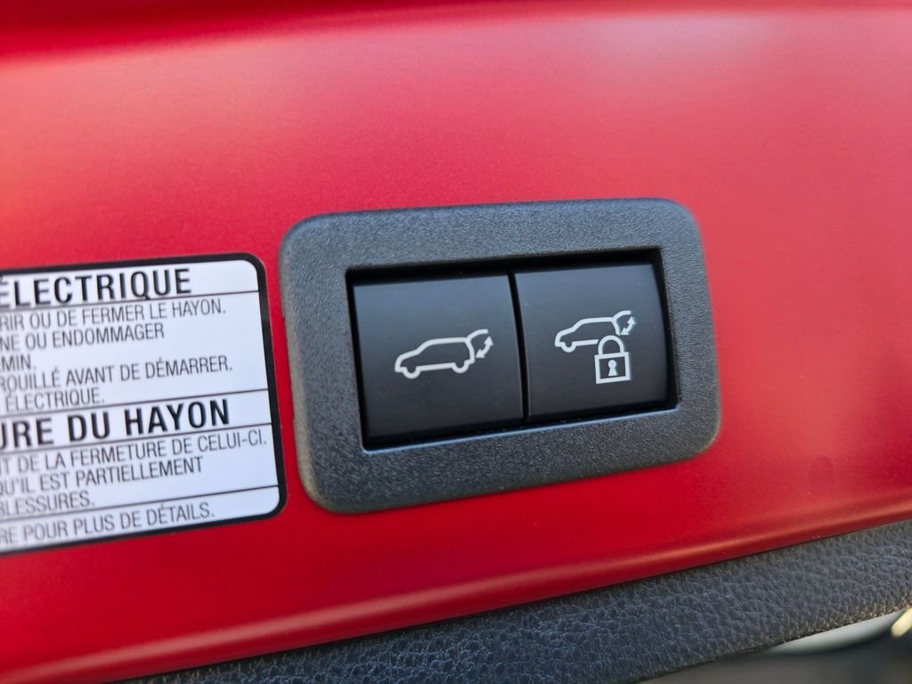 Used 2024 Toyota Corolla Cross XSE image 12