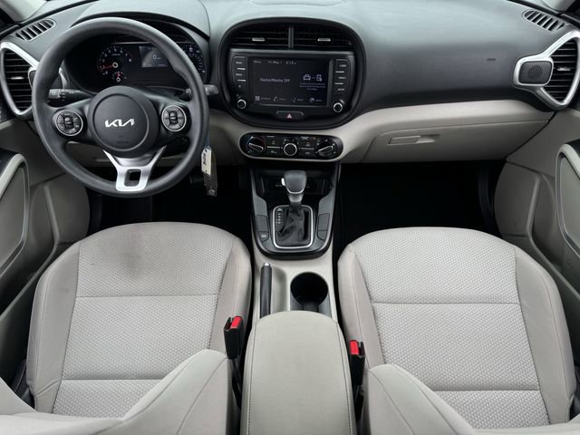Used 2022 Kia Soul LX FWD image 10