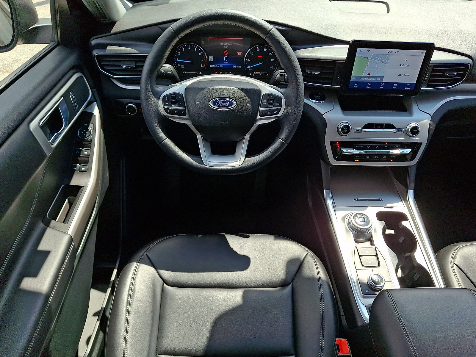 Certified 2024 Ford Explorer XLT w/ Equipment Group 202A image 15